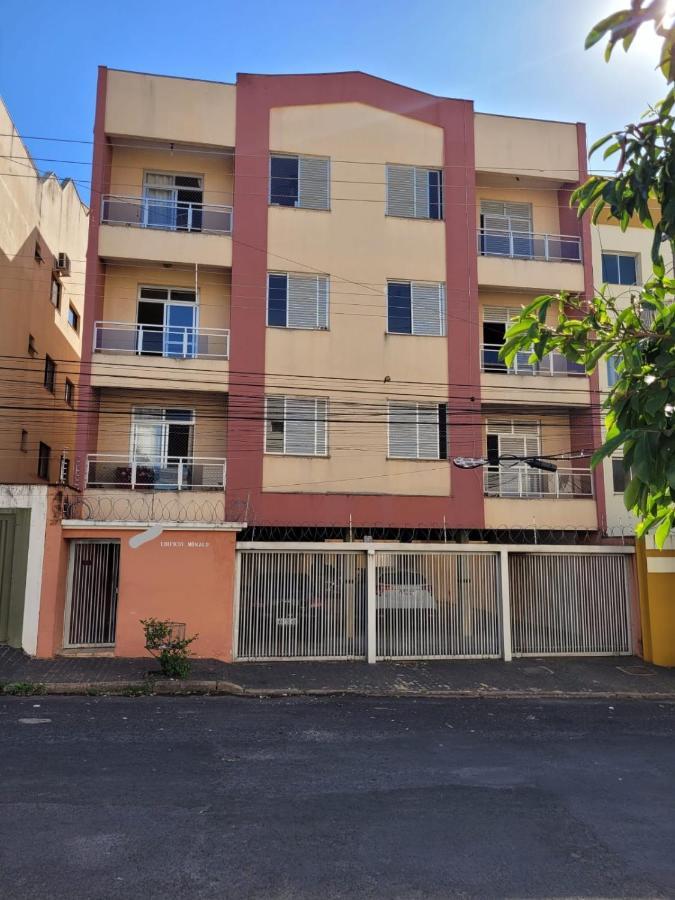 Apart Completo 3 Quartos C Santa Monica Uberlândia Dış mekan fotoğraf